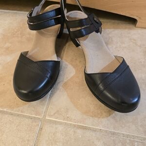 Clarks Collection Valerie Rally Black Pumps Size 8 M